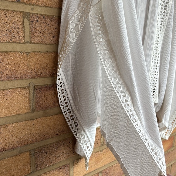 Nordstrom women’s white Textured Flowy open front kimono Large - Picture 4 of 7